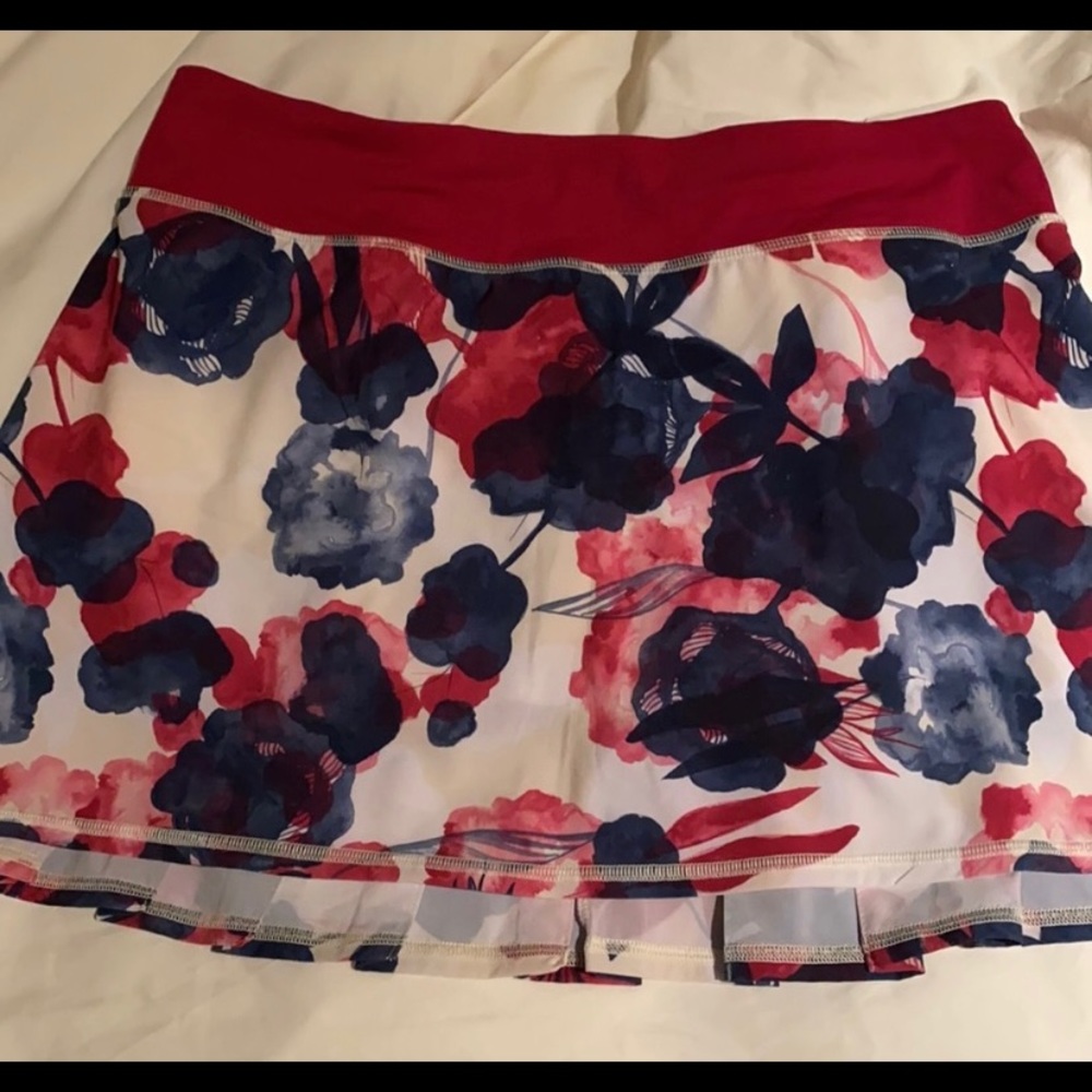 Lululemon 8 Tall - Bumble Berry Pace Setter Skirt